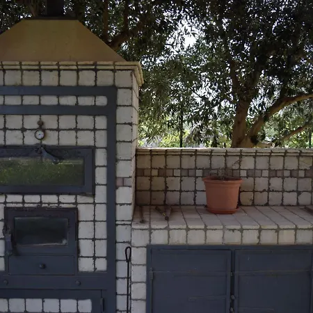 בית נופש Detached Located In A Residential Area A Few Kilometers From The Sea