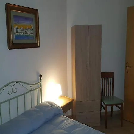 בית נופש Detached Located In A Residential Area A Few Kilometers From The Sea *