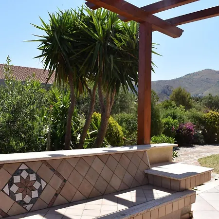 Detached Located In A Residential Area A Few Kilometers From The Sea