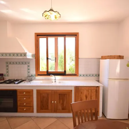 Detached Located In A Residential Area A Few Kilometers From The Sea קאסטלמארה דל גולפו